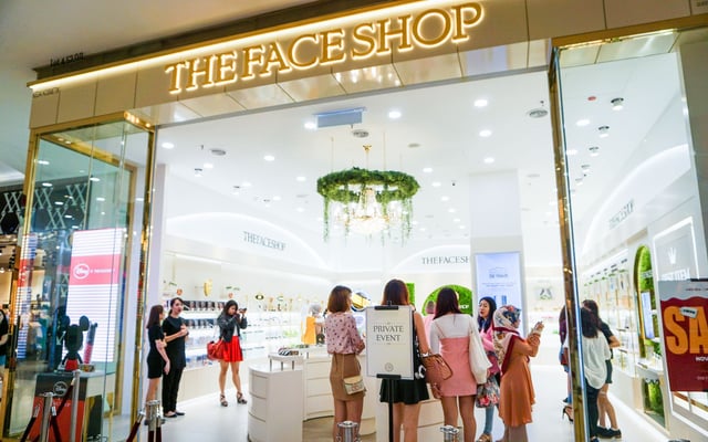 cửa hàng mỹ phẩm The face shop