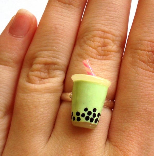 Nhẫn đeo tay hình trà sữa siêu cute
